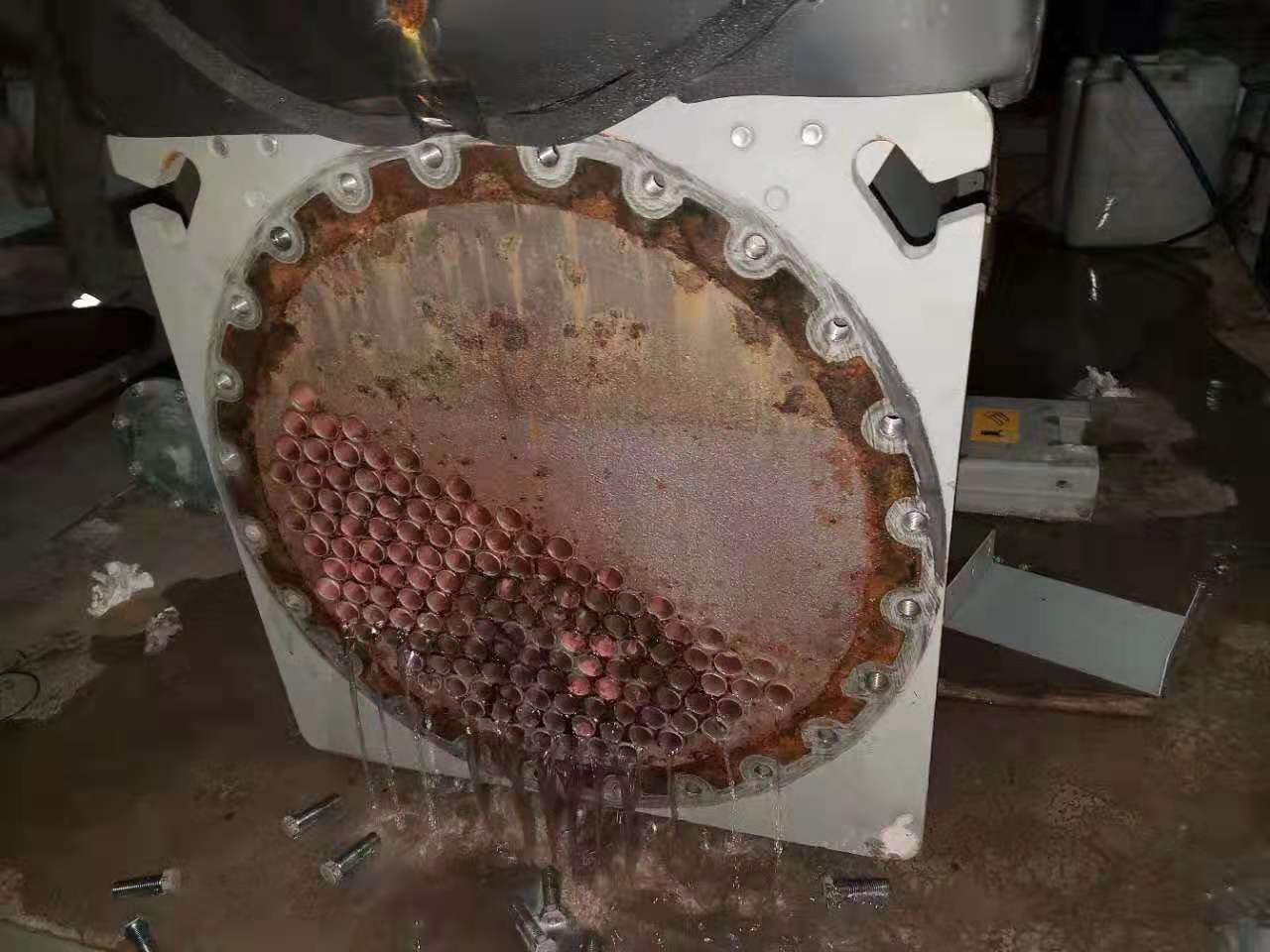 深圳公明中央空調保養現場